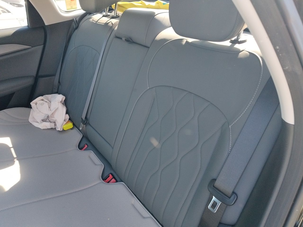 Geely Galaxy A7 2025 Model EM-i 70km Luxury Edition — снимка 17
