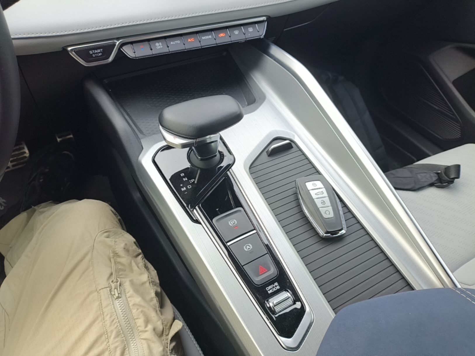 Geely Auto Preface 2023 2.0TD Prestige Version — снимка 16