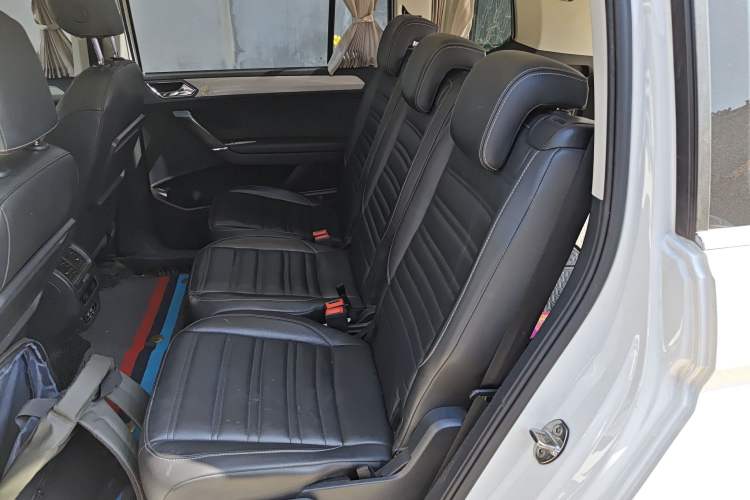 Used Volkswagen Touran 2018 Volkswagen Touran L 280TSI DSG Boundary Edition 7 Seats China VI Standard