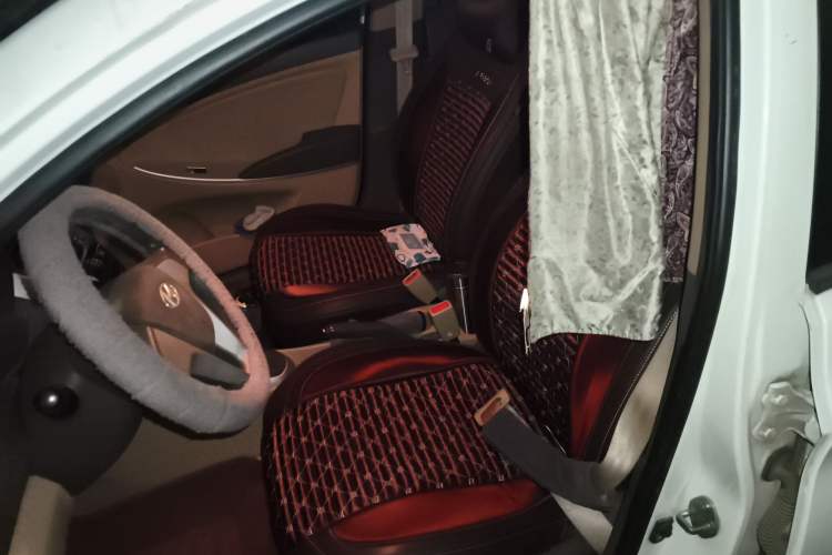 Used Hyundai Verna (older generation) 2010 Sedan 1.4L Manual Comfort GS