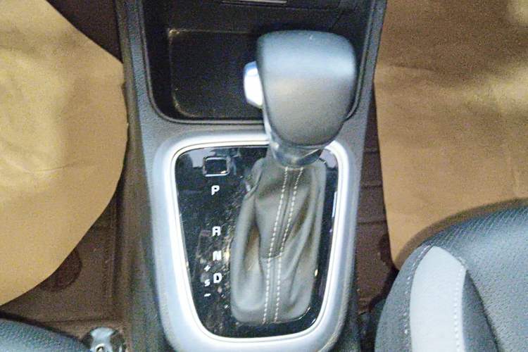 Used Kia kx1 Stonic 2021 1.4L CVT Fun Edition
