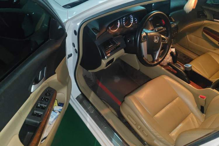 Used Honda Accord 2012 2.0L SE Driver Seat