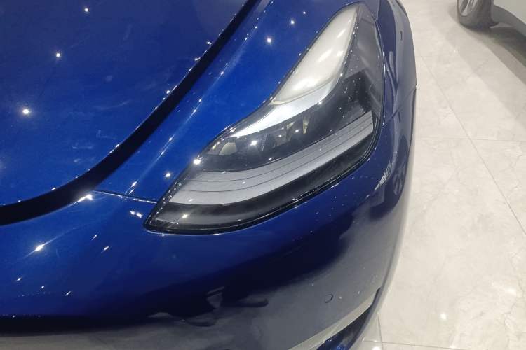 Used Tesla Model Y 2021 Long-Range All-Wheel-Drive Version