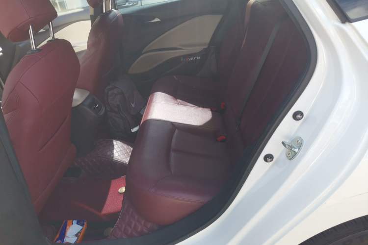 Used Buick Velite 6 2020 Plug-in Hybrid Connected Fashion Model
