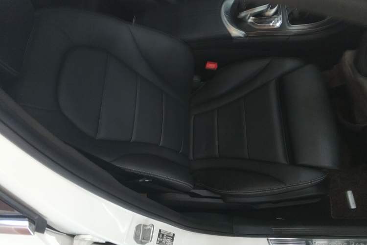 Used Mercedes-Benz C-Class 2018 C 200 Estate Right Front Seat