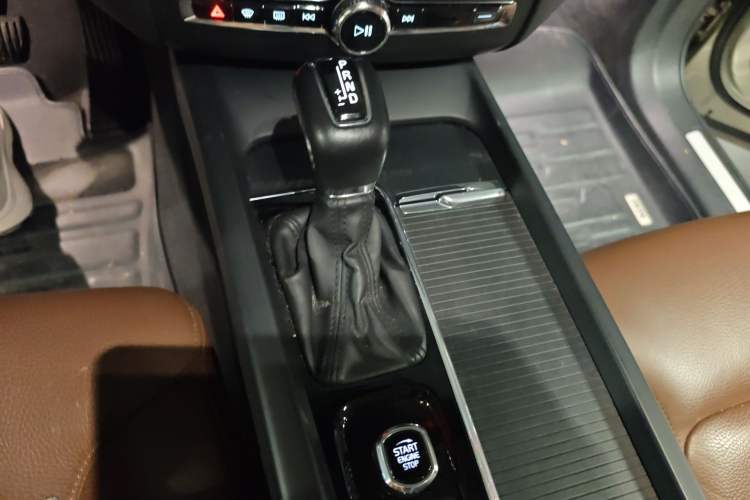 Used Volvo XC60 2020 T5 4x4 Zhiyi Luxury Edition
