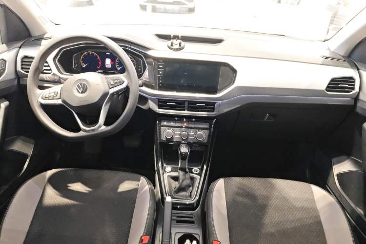 Used Volkswagen Tacqua 2023 200TSI DSG Joy-Connect Edition
