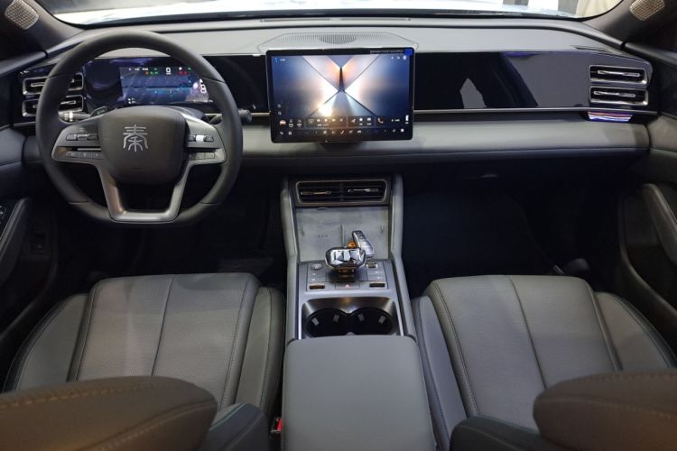 Used BYD Qin L 2025 DM-i Smart Drive 120KM Superior Model
