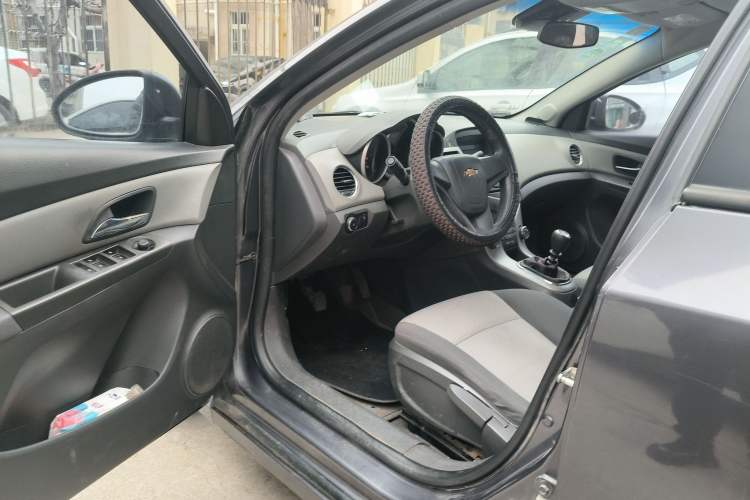 Used Chevrolet Cruze 2010 1.6L SL Grand Touring Edition MT