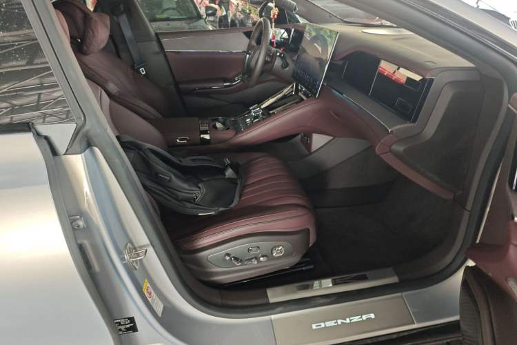 Used Denza Z9GT 2024 630 All-Wheel Drive Max Edition
