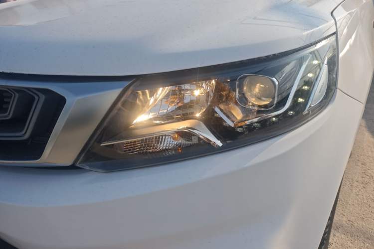 Used Geely Auto Vision X6 2019 1.4T CVT 4G Connected Luxury Version China VI Standard Left Front Headlight