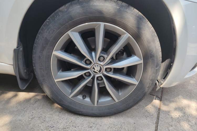 Used Skoda Octavia 2019 1.5L Automatic Comfort Edition