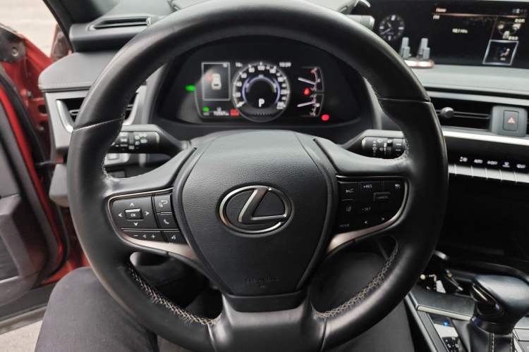 Used Lexus UX 2020 260h Explore & Adventure Edition