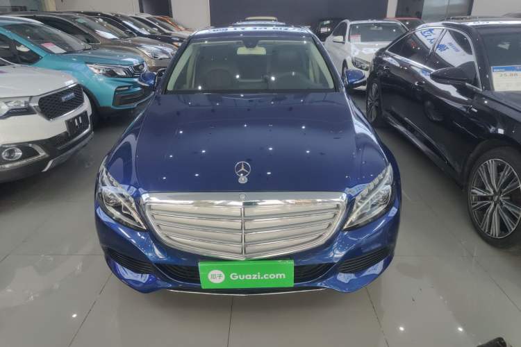 Used Mercedes-Benz C-Class 2015 Facelift C 180 L