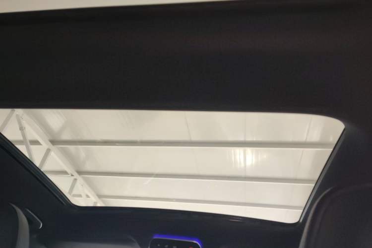 Used Mercedes-Benz C-Class 2022 Restyled C 260 L Sport Edition Headliner