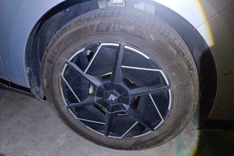 Used Hyptec HT 2023 670 Rear-Drive Ultra-High-Voltage NDA Version