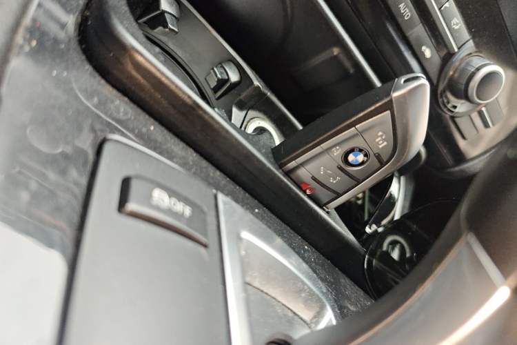 Used BMW 5 Series 2012 520Li Elegant Edition Vehicle Key