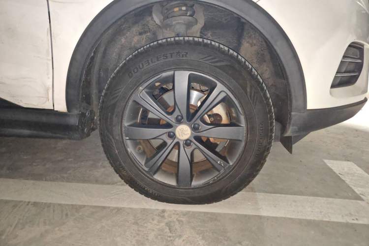 Used BYD Yuan New Energy 2018 EV360 Smart Connect Cool Edition Right Front Wheel Hub