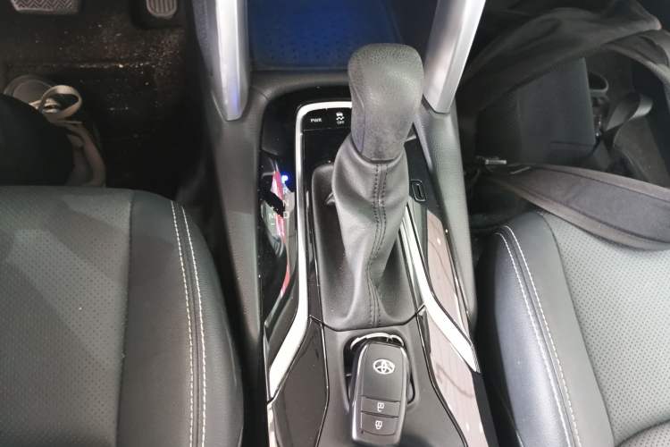 Used Toyota FRONTLANDER 2023 2.0L CVT Luxury Edition
