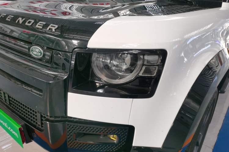 Used Land Rover Defender 2023 90 3.0T P400 XS
