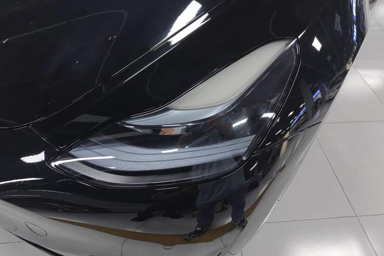 Used Tesla Model Y 2023 Rear-Wheel-Drive Version Left Front Headlight