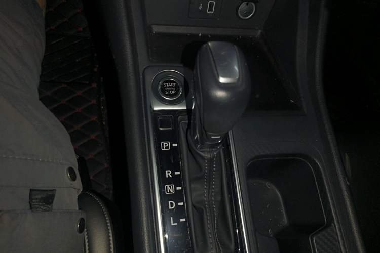 Used Nissan Sylphy 2022 1.6L XL CVT Enjoyment Edition Gear Lever