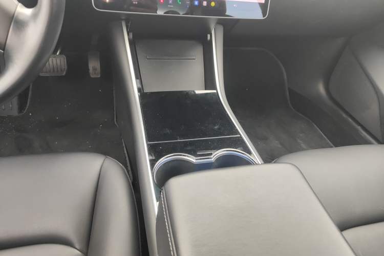 Used Tesla Model 3 2019 Long-Range All-Wheel-Drive Version