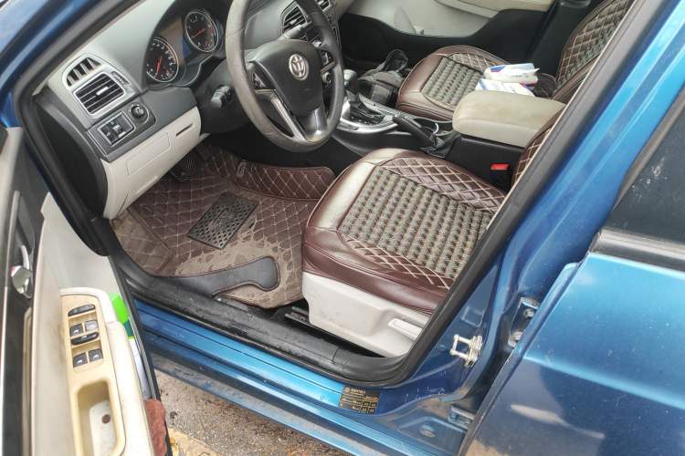 Used Brilliance H530 2011 1.6L Automatic Comfort Edition Left Front Seat