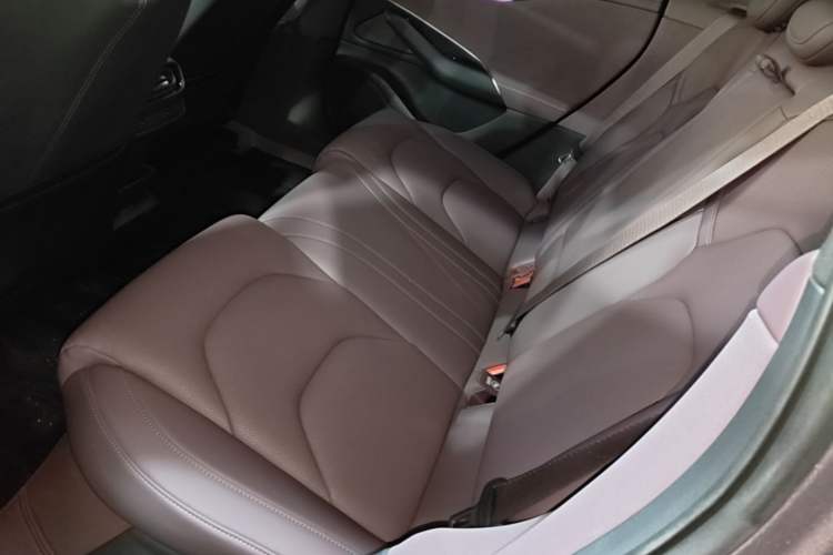 Used Xiaomi Auto SU7 2024 Four-Wheel Drive Ultra-Long Range Advanced Intelligent Driving Max Edition