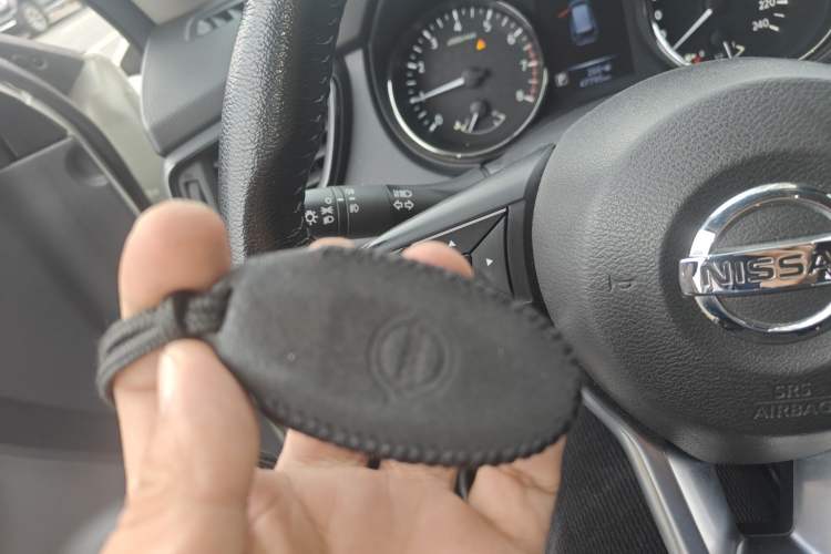 Used Nissan X-Trail 2019 2.5L CVT Smart Connect Luxury Edition 4WD Vehicle Key