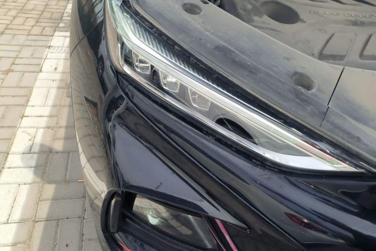 Used CHANGAN OSHAN X7 PLUS 2022 1.5T Blue Whale Edition Automatic Prestige 7-Seater Right Front Headlight