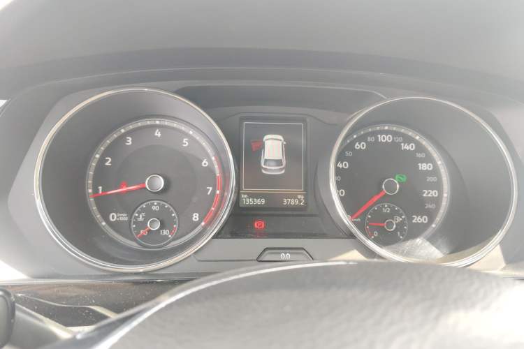 Used Volkswagen Tiguan L 2018 330TSI Automatic Two-Wheel Drive Luxury Edition Instrument Cluster