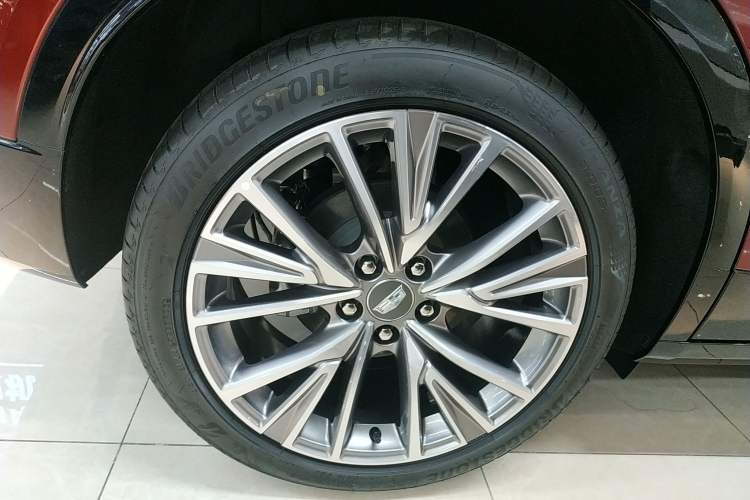 Used Cadillac GT4 2023 25T Luxury Model
