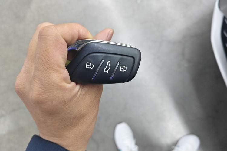 Used Roewe RX5 New Energy 2023 eRX5 Super Hybrid Premium Edition
