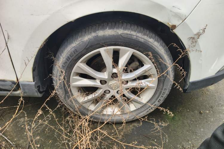 Used Baojun 730 2014 1.5L manual Comfort ESP version 7 seats
