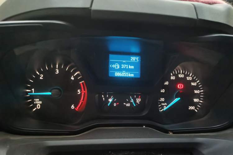 Used Ford Transit 2019 2.0T Diesel Multi-Purpose Commercial Vehicle Short Wheelbase Low Roof 6-Seater China VI Standard
