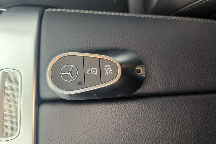 Used Mercedes-Benz C-Class 2025 Facelift C 260 L Sport Edition
