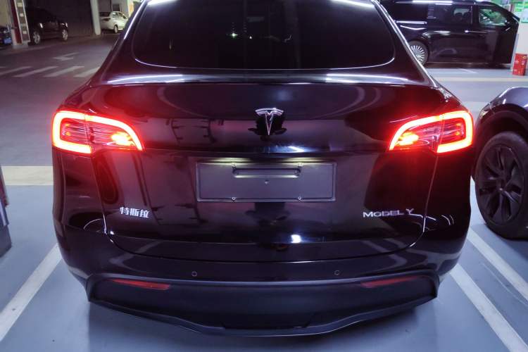 Used Tesla Model Y 2021 Standard Range Rear-Wheel Drive Version