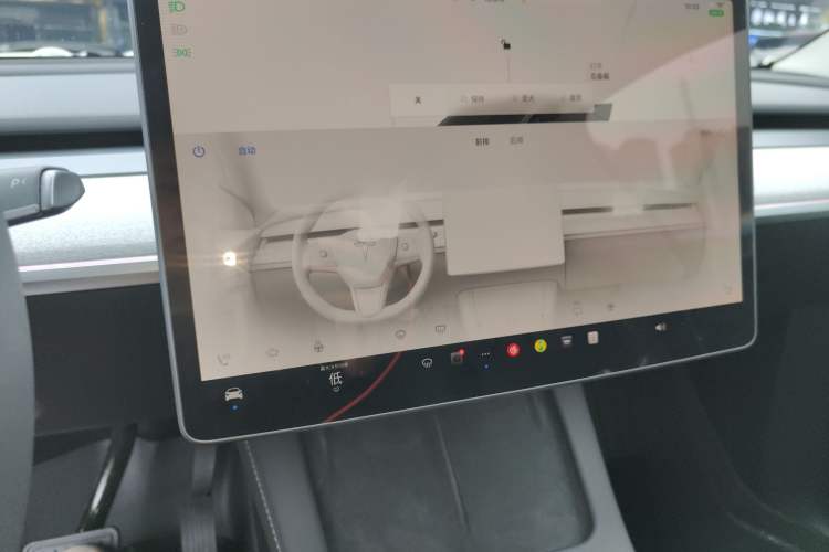 Used Tesla Model Y 2024 Rear-Wheel-Drive Version Audio And AC Panel