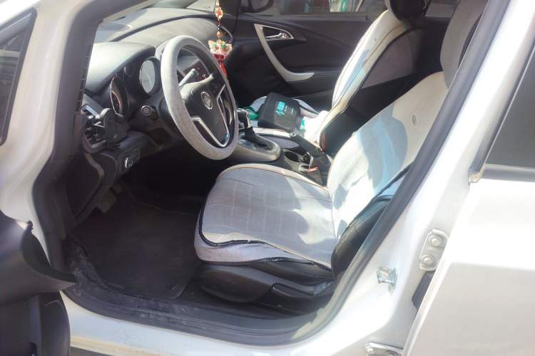 Used Buick GT 2014 XT 1.6L Automatic Fashion Edition