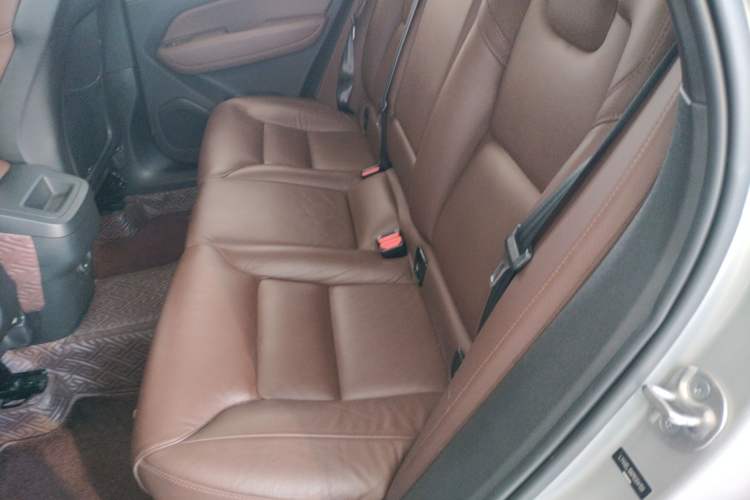 Used Volvo XC60 2023 B5 4x4 Smart Luxury Edition