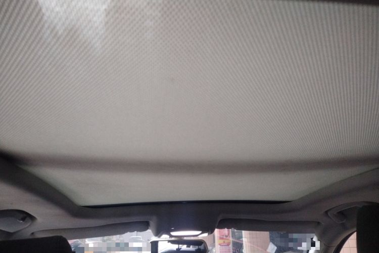 Used Zotye SR7 2016 1.5T CVT Cube Heart Edition China V Standard
