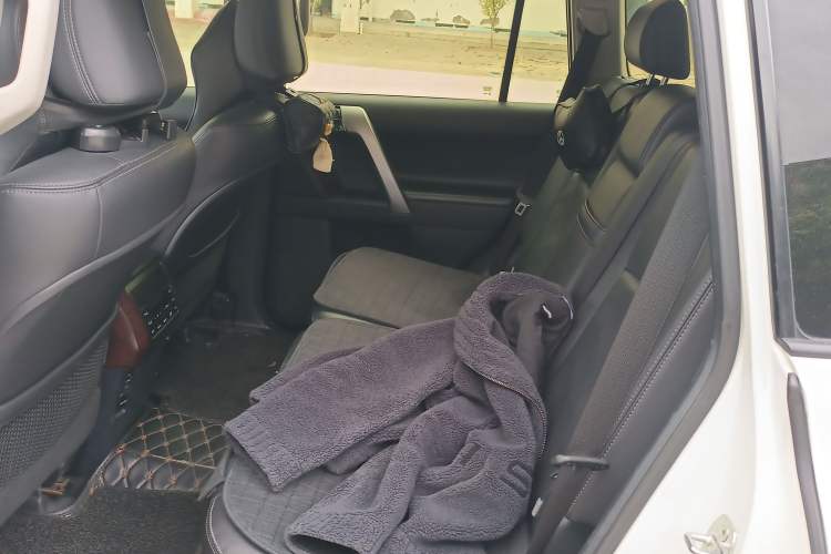 Used Toyota Prado 2016 3.5L Automatic TX-L NAVI
