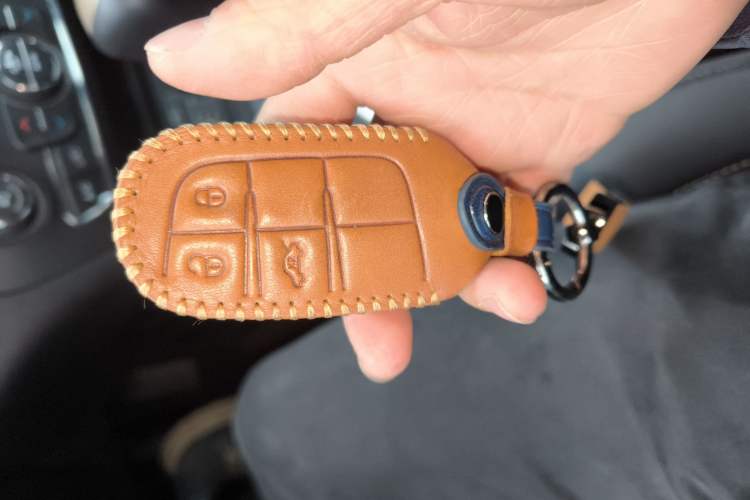 Used Jeep Cherokee 2016 2.4L Leading Edition Vehicle Key