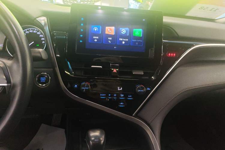 Used Toyota Camry 2022 2.0GVP Premier Edition Audio And AC Panel