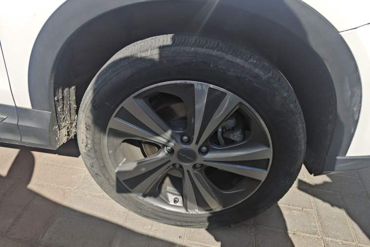 Used Haval H6 Coupe 2015 Blue Label 2.0T Automatic Two-Wheel Drive Elite Model Right Front Wheel Hub