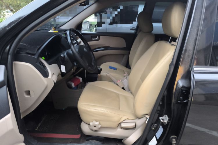 Used Kia Sportage 2012 2.0L Manual Two-Wheel Drive GL Trim
