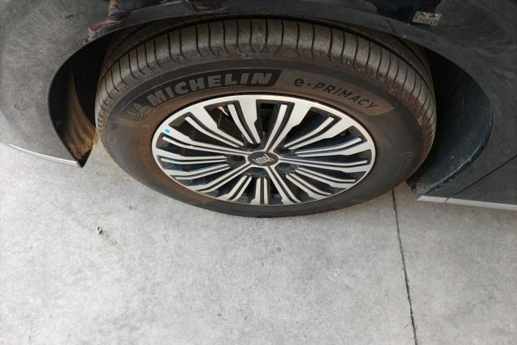 Used BYD Xia 2025 DM-i 1.5T 180km Beyond Edition