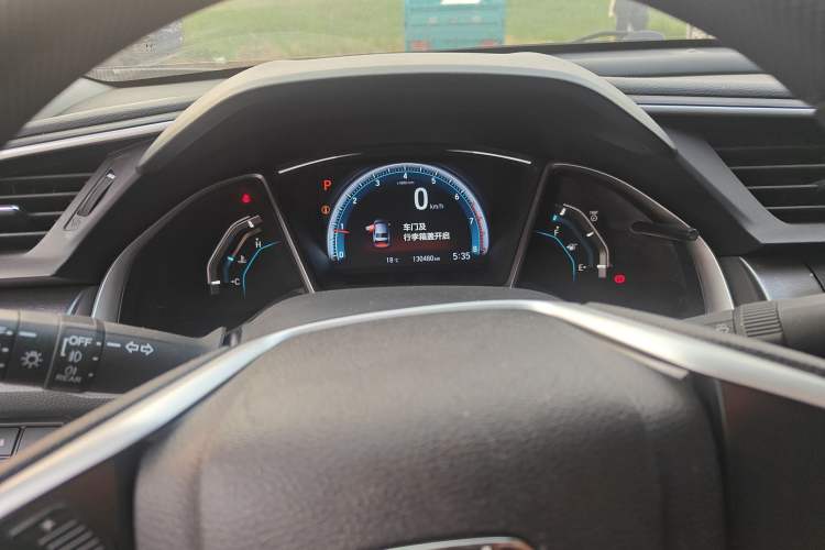 Used Honda Civic 2016 220TURBO CVT Luxury Edition
