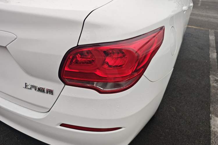 Used Chevrolet Cavalier 2019 320 Automatic Enjoyment with Sunroof Right Rear Taillight